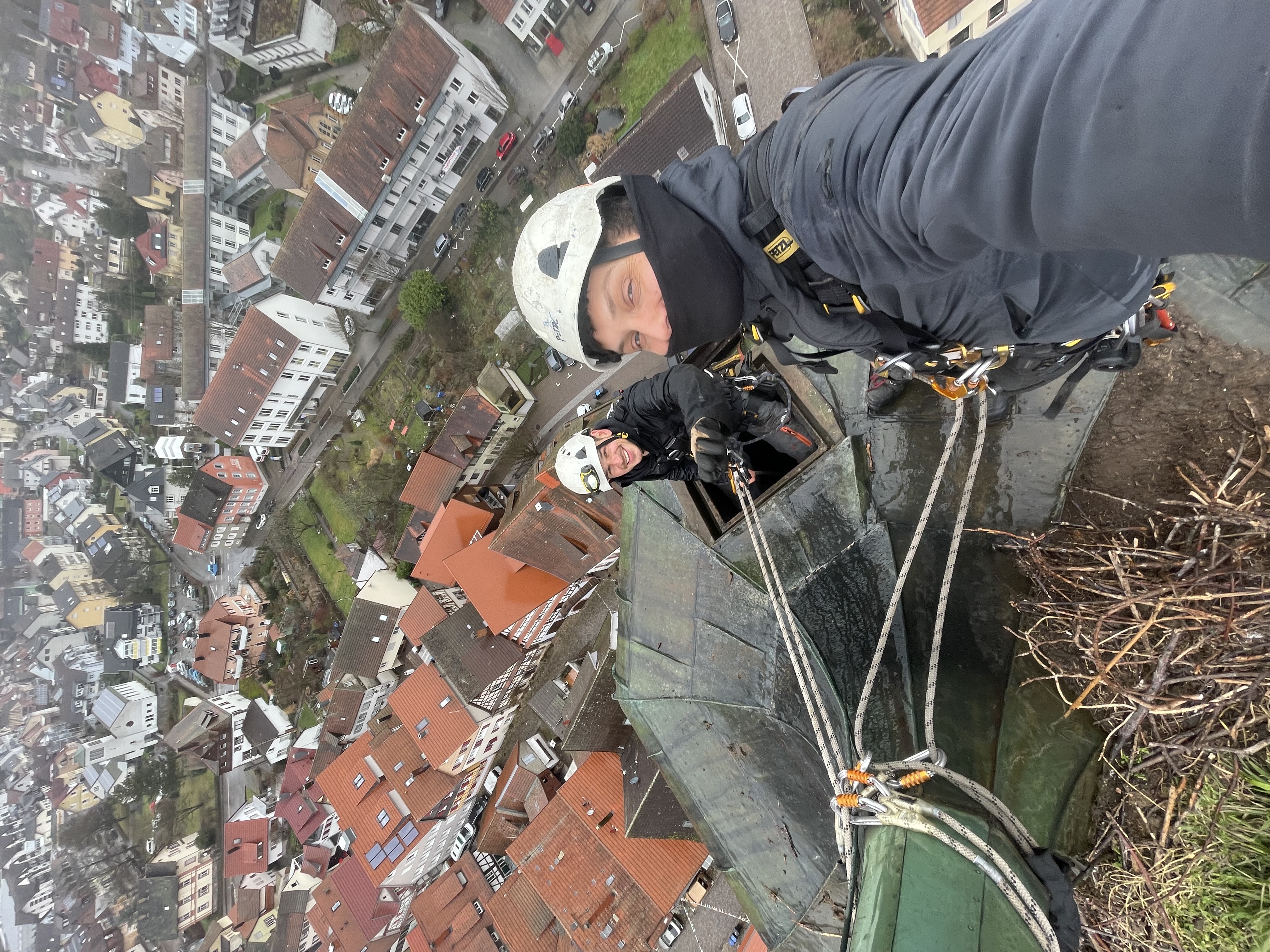 Seiltechnik an Gebäude